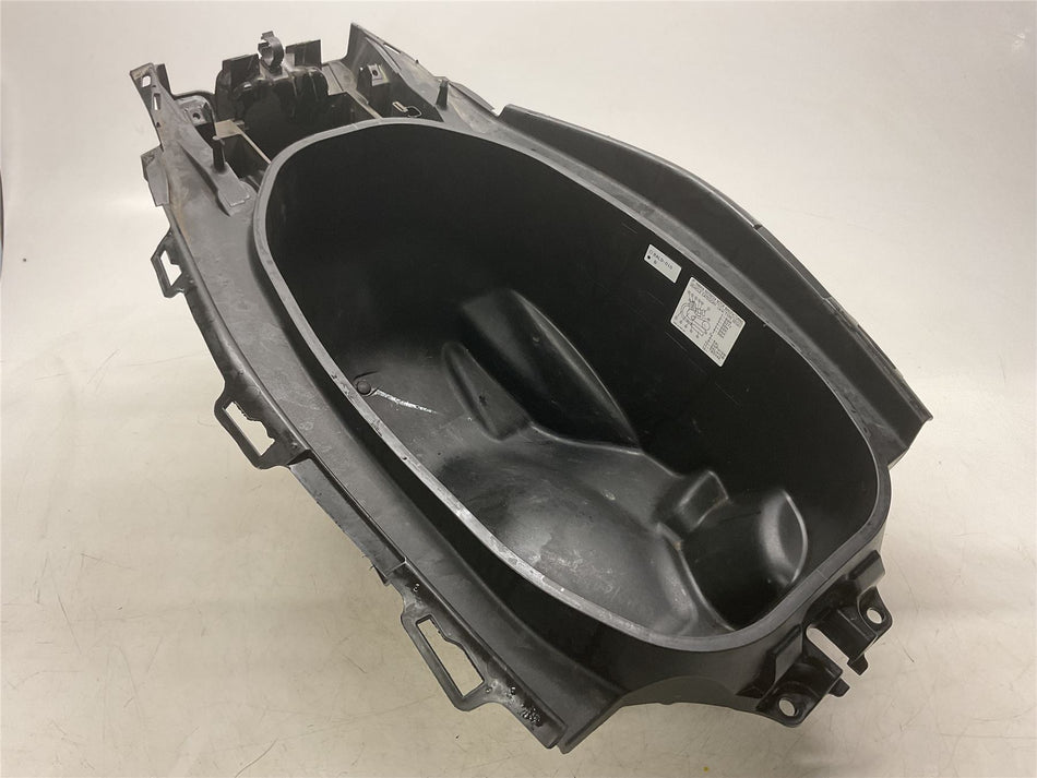 2024 Yamaha XMAX 125 Luggage Helmet Box - B6YF473R0000