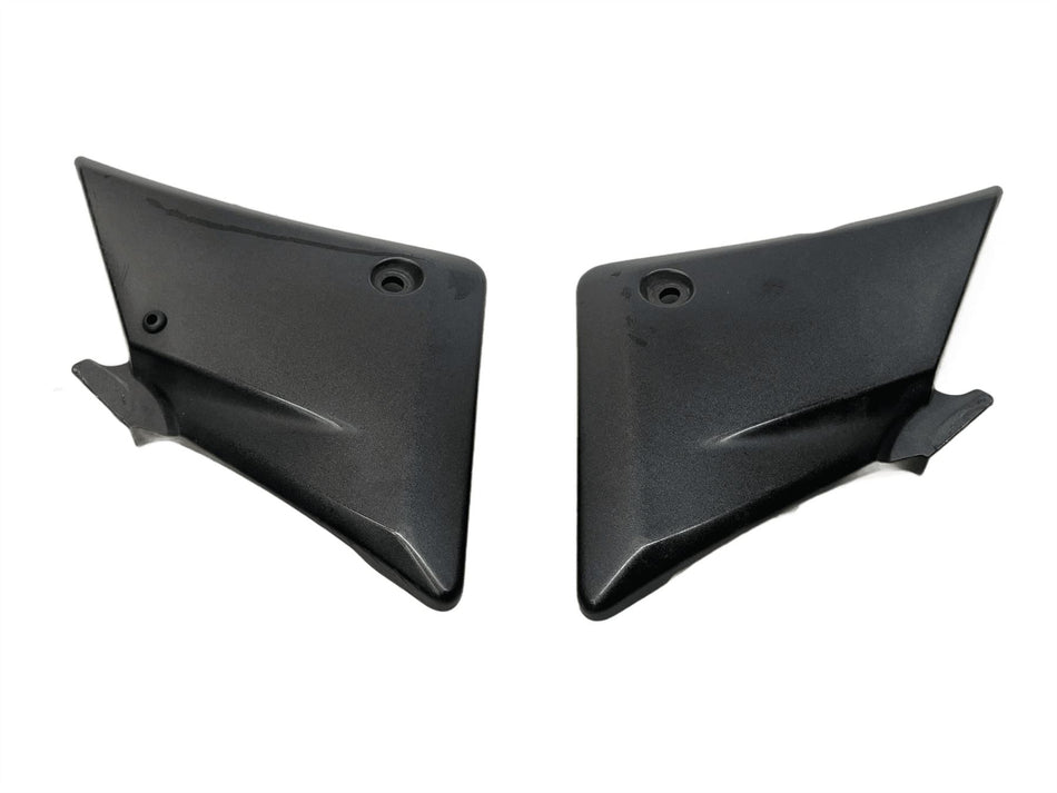 2004 Suzuki SV650S Side Panels (L & R) 4751116G00