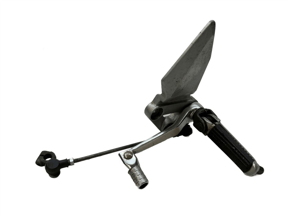 2004 Suzuki SV650S Front Left Footrest Hanger Gear Pedal Lever 4352116G00