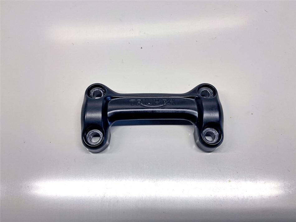 2025 Triumph Speed 400 Top Handlebar Clamp - 56TA6B33