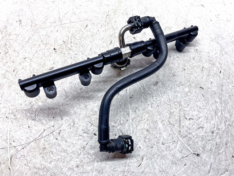 2018 Yamaha MT-10 Fuel Injector Rail - 2CR1379500