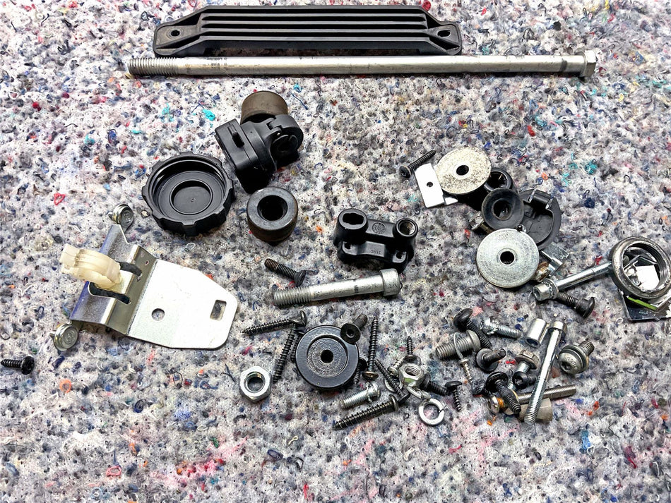 2024 Vespa GTS125 Assorted Nuts, Bolts & Fixings