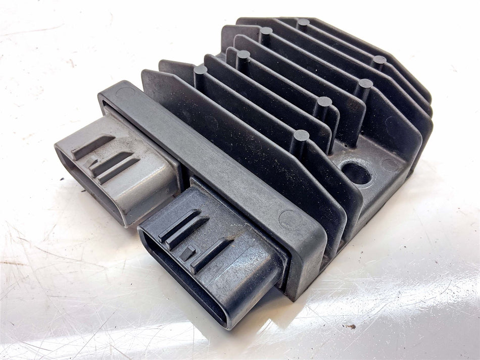 2021 Triumph Street Scrambler Regulator Rectifier - T1300679