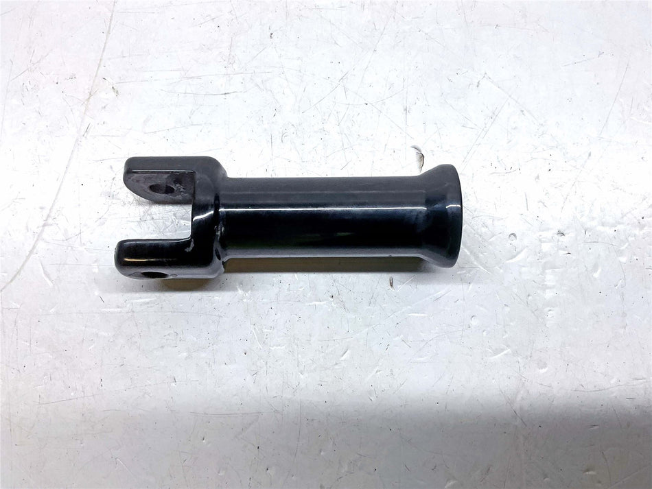 2023 Harley-Davidson Street Bob FXBBS 114 RHR Footrest Hanger - 50500744