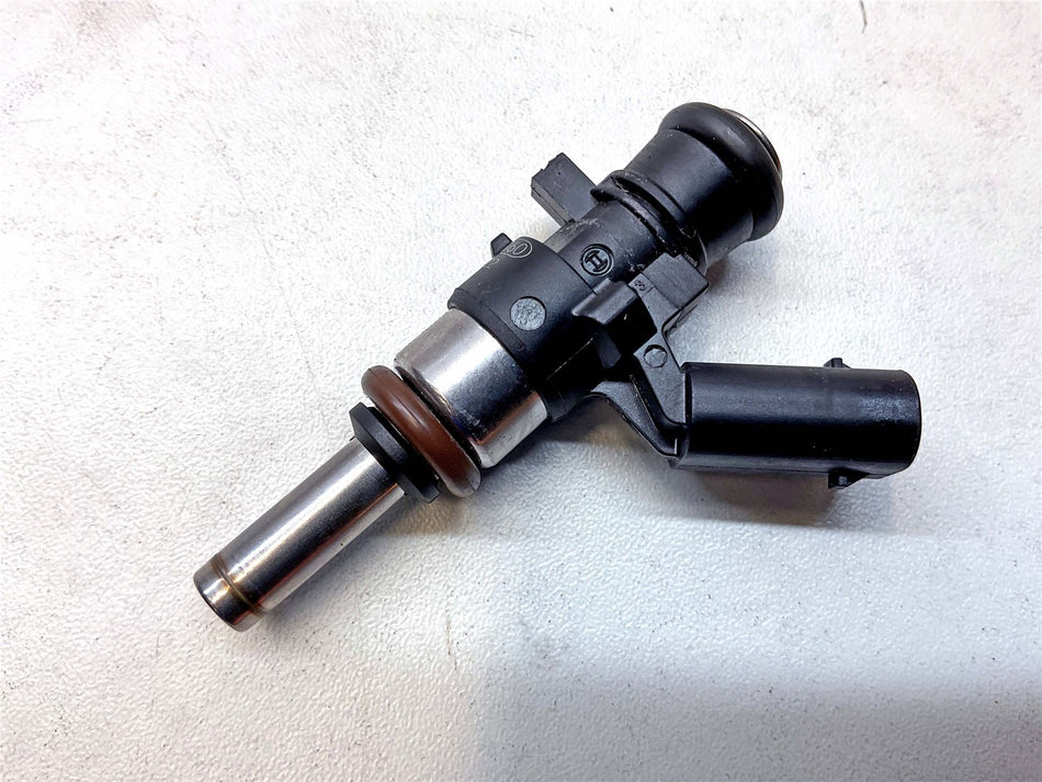 2024 BMW S1000RR Sport Lower Fuel Injector - 13648393052