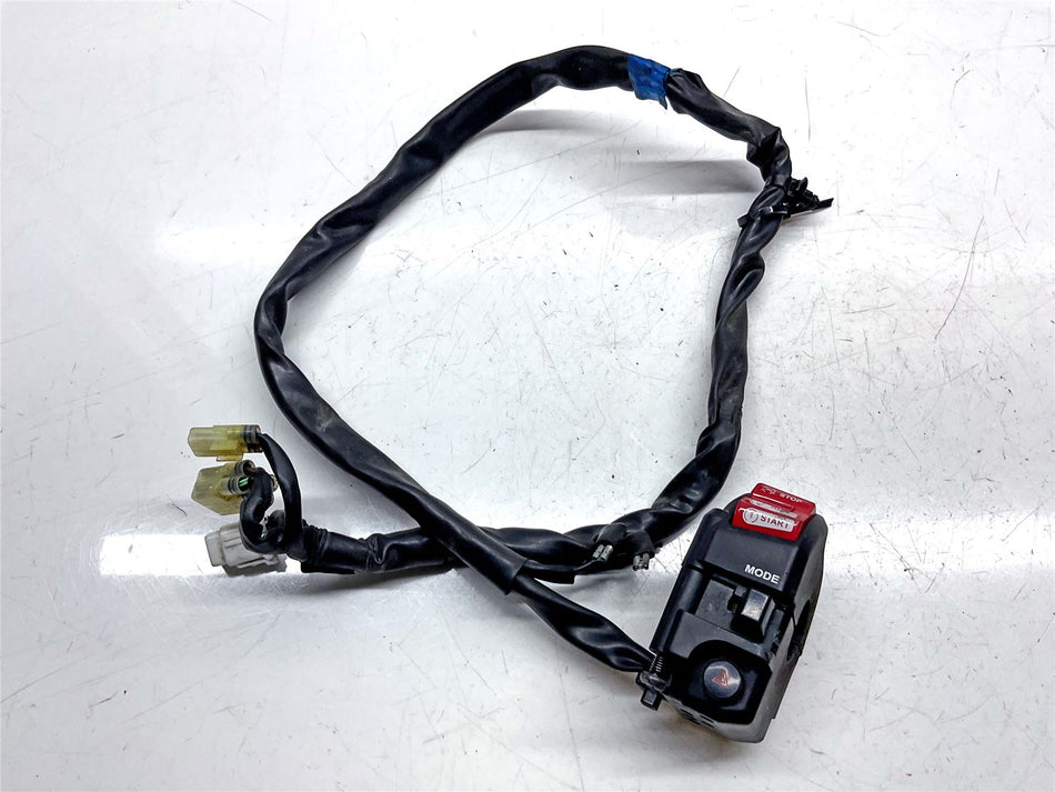 2016 Yamaha Tracer 900 Switchgear Right - 2PP839630000