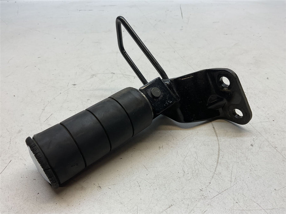 2007 Suzuki Intruder 800 Rear Right Footrest & Hanger - 43600-39G00-000
