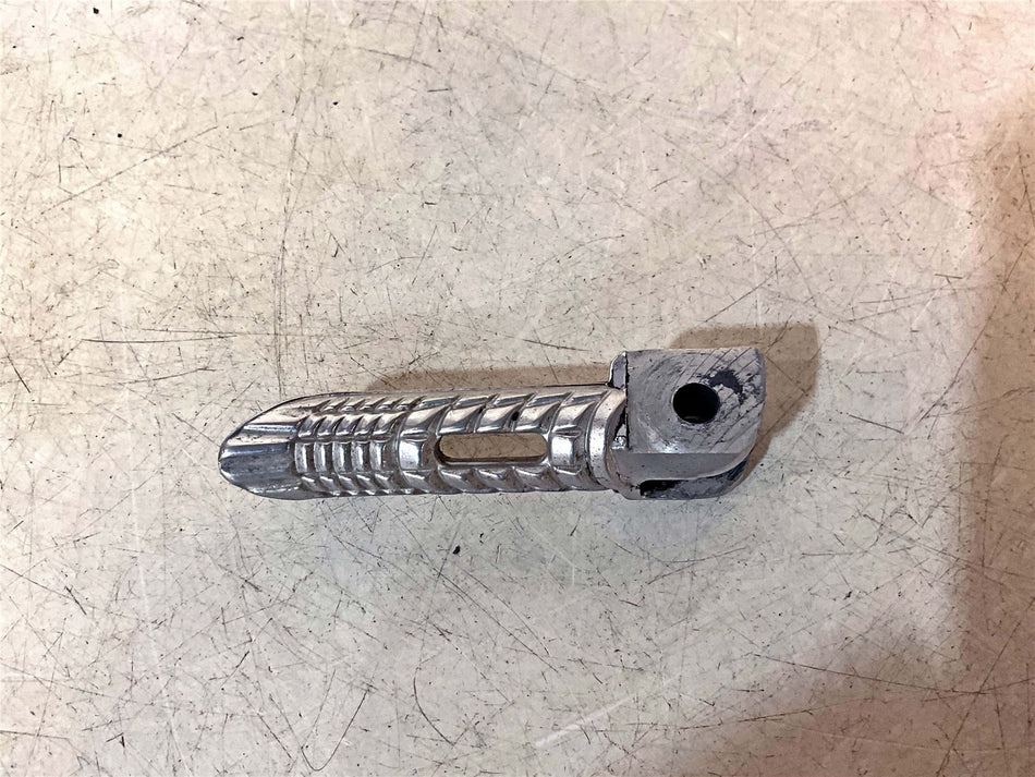 2007 Suzuki GSX-R600 Front Left Footrest - 43526-41G00