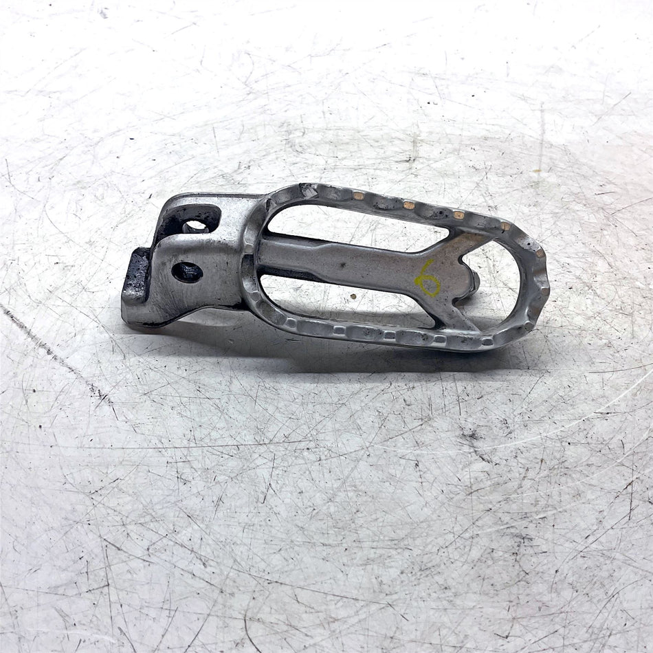 2020 Triumph Tiger 900 GT Pro Left Front Footrest - T2083867