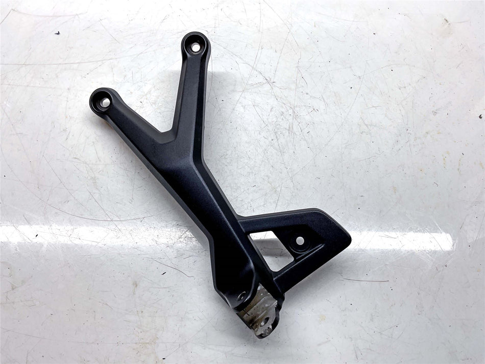 2024 Triumph Tiger 800 Left Rear Footrest Hanger - T2082679