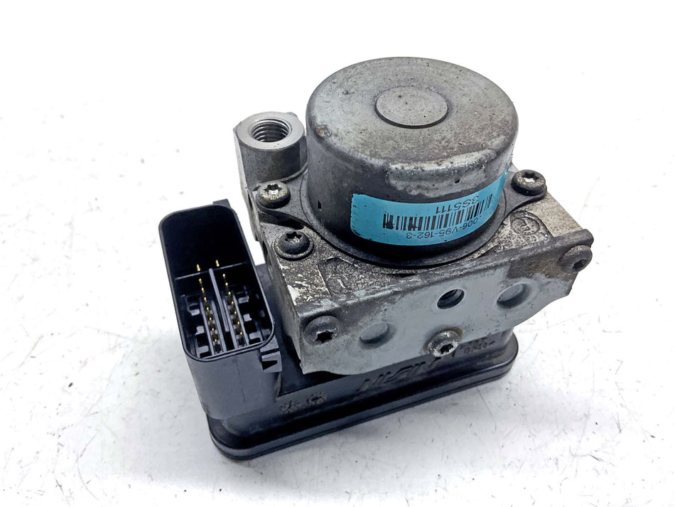 2017 Suzuki SV650A ABS Pump - 5561018K00000