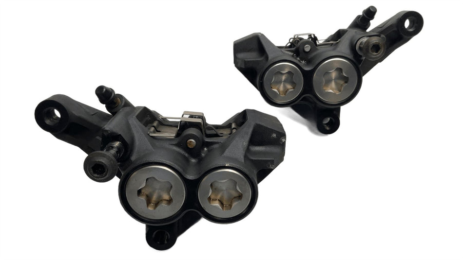 2014 Yamaha MT-07 Front Brake Calipers Pair 1WS2580T00 1WS2580U00